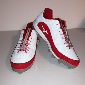 NIB, Mizuno Finch Elite 6, Women’s Softball Cleats, Size 8.5
